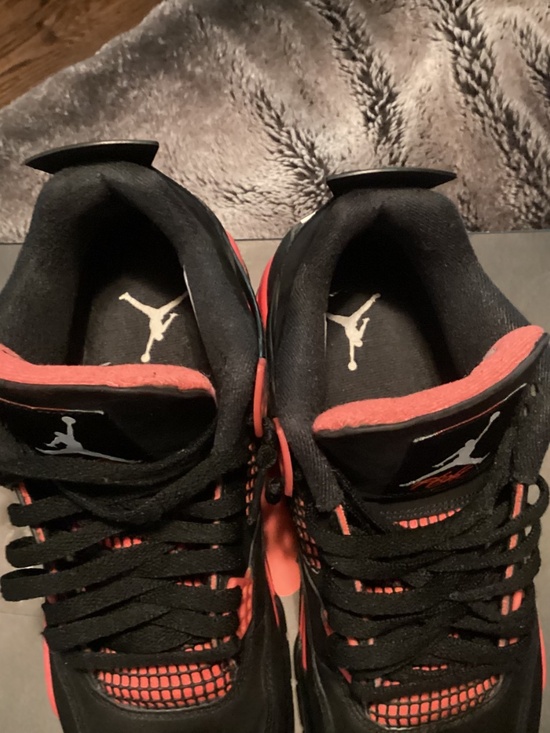 Jordan 4 Red Thunder Size 11 Good Condition main image 7
